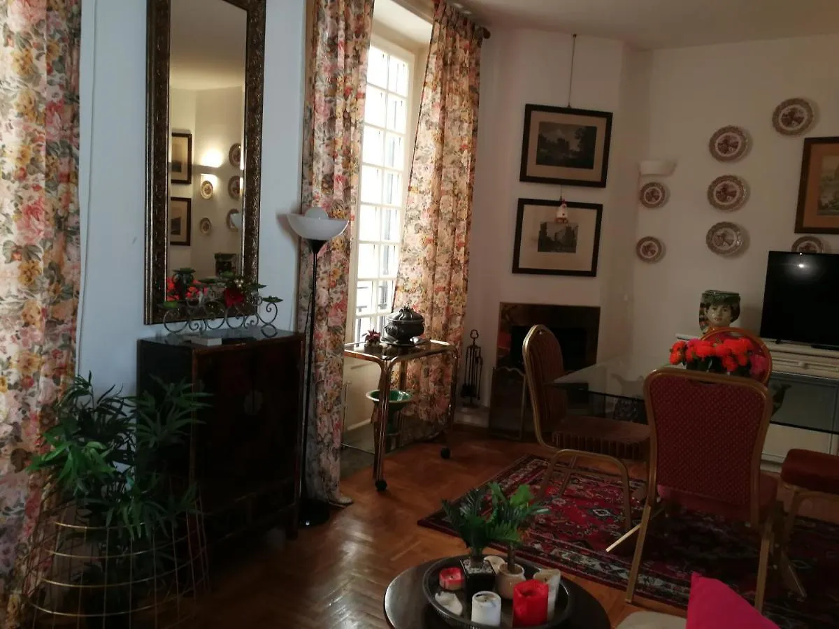 باليرمو Adele Apartment
