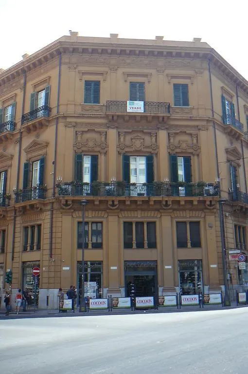 باليرمو Adele Apartment