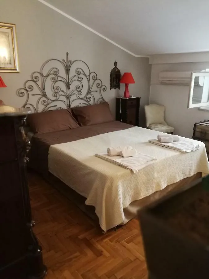 باليرمو Adele Apartment